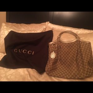 Gucci purse